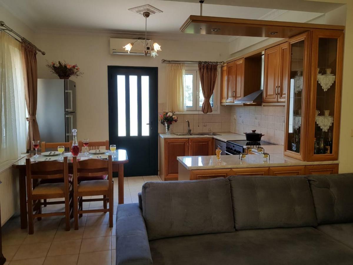 Dionysia Rooms Lefkáda Buitenkant foto